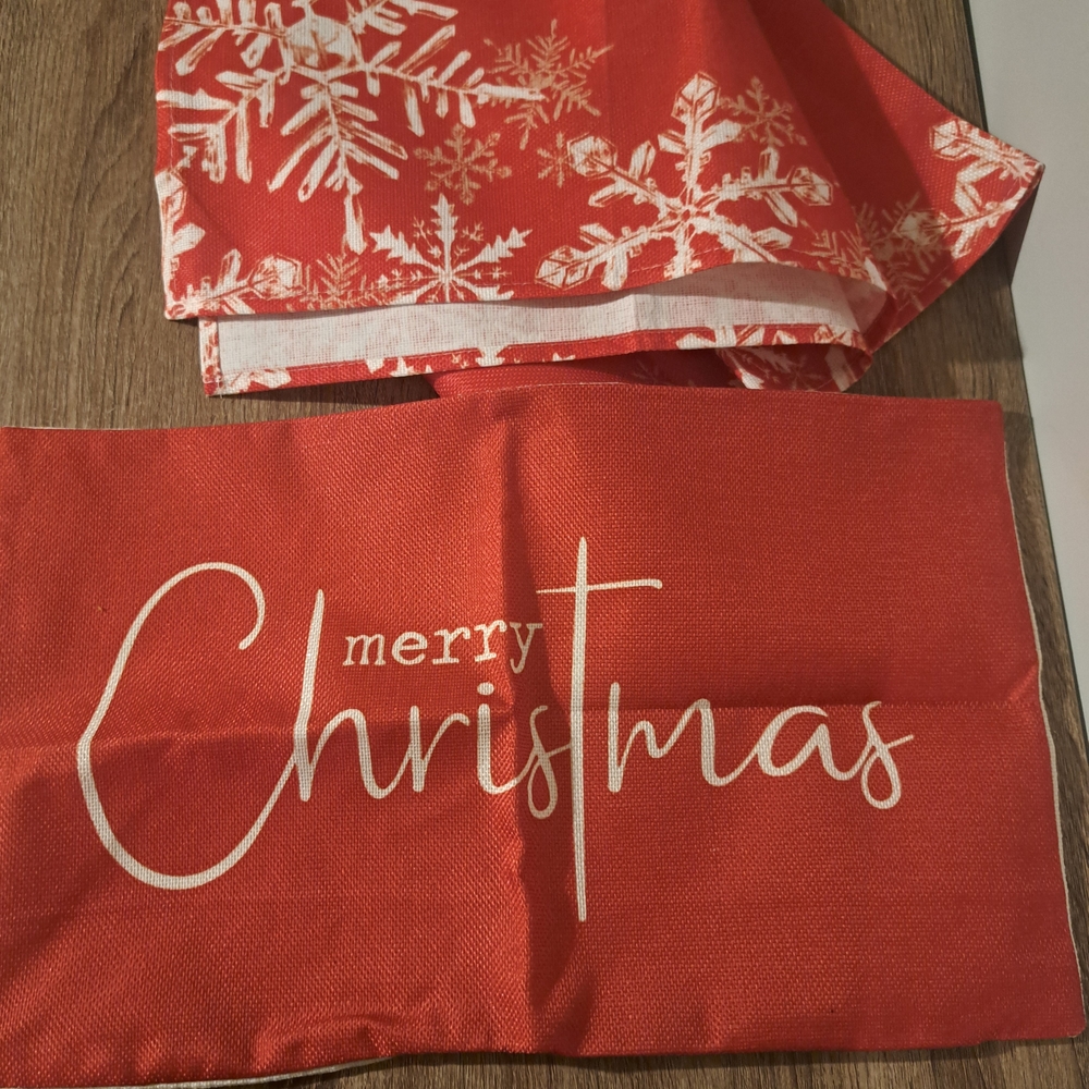 🌟3 For $12 🌟 Merry Christmas Pillow cover and red snowflake table runner